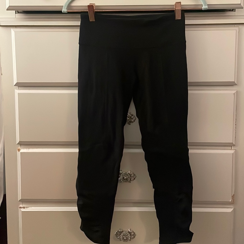 Lululemon size 4 leggings